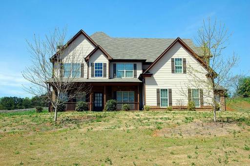 Did you know the roof plays a part in curb appeal?